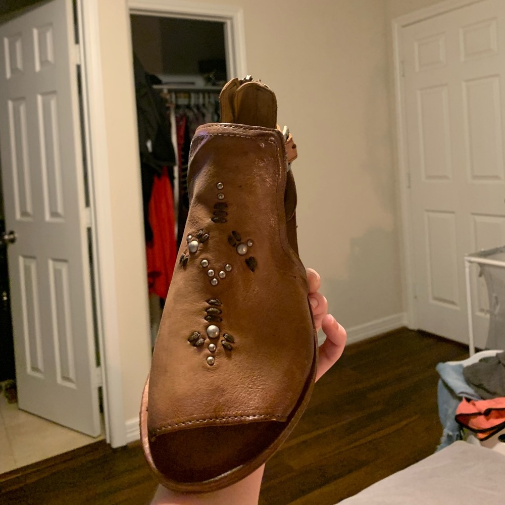 Brand new Miz Mooz sandals! NEVER WORN!!